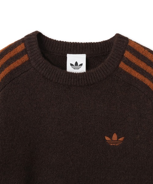 adidas(アディダス)の「adidas 3 STRIPES FLUFFY KNIT CREW / アディダス 3 ストライプス フラッフィー ニット クルー(ニット/セーター・メンズ・ブラウン・S/M/L/XL/XXL)」の4枚目の写真