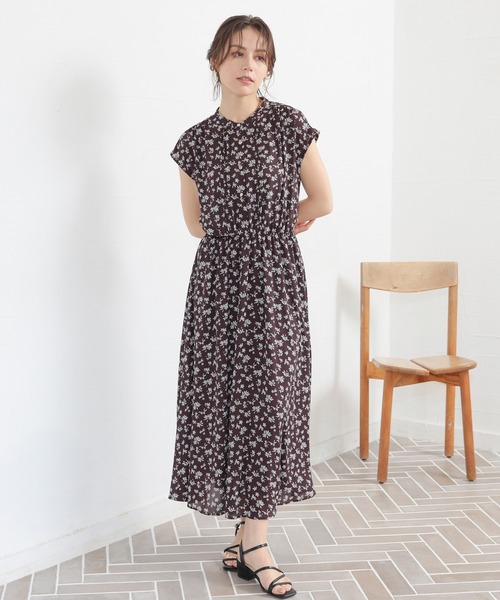 GLACIER lusso(グラシアルッソ)の「花柄ピンタックワンピース(ワンピース・レディース・グリーン系その他2/レッド系その他2/ブラック系その他2・M/LL/S/L)」の19枚目の写真