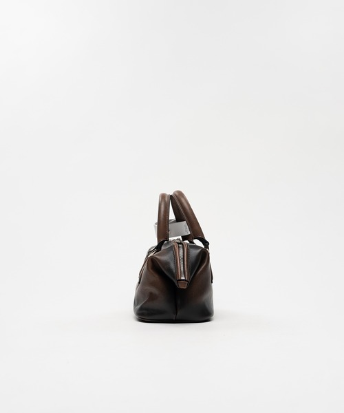 Maison MIHARA YASUHIRO(メゾンミハラヤスヒロ)の「"VINTAGE" Boston Bag Small(ショルダーバッグ・レディース・ブラウン/ブラック・FREE)」の12枚目の写真