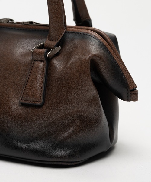 Maison MIHARA YASUHIRO(メゾンミハラヤスヒロ)の「"VINTAGE" Boston Bag Small(ショルダーバッグ・レディース・ブラウン/ブラック・FREE)」の14枚目の写真