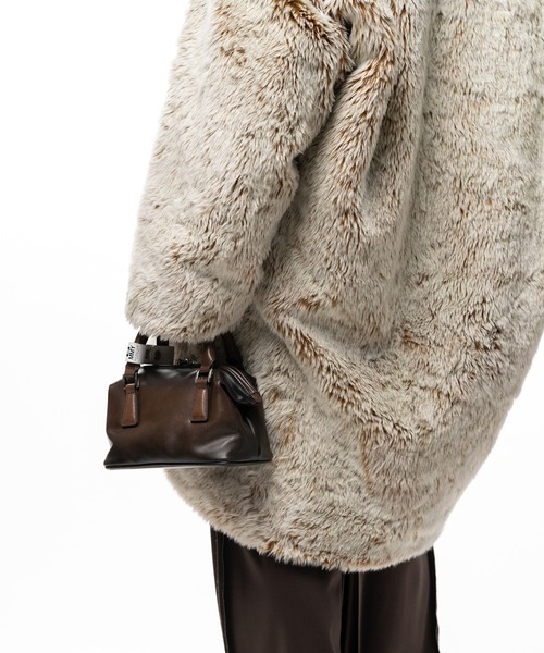 Maison MIHARA YASUHIRO(メゾンミハラヤスヒロ)の「"VINTAGE" Boston Bag Small(ショルダーバッグ・レディース・ブラウン/ブラック・FREE)」の19枚目の写真