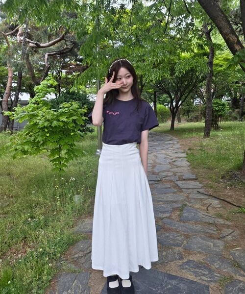 OURSAYSOUR(アワーセイアワー)の「フラワーシンボルロゴクロップ半袖Tシャツチャコール(Tシャツ/カットソー・レディース・チャコール・FREE)」の2枚目の写真
