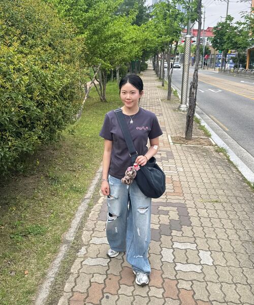 OURSAYSOUR(アワーセイアワー)の「フラワーシンボルロゴクロップ半袖Tシャツチャコール(Tシャツ/カットソー・レディース・チャコール・FREE)」の6枚目の写真