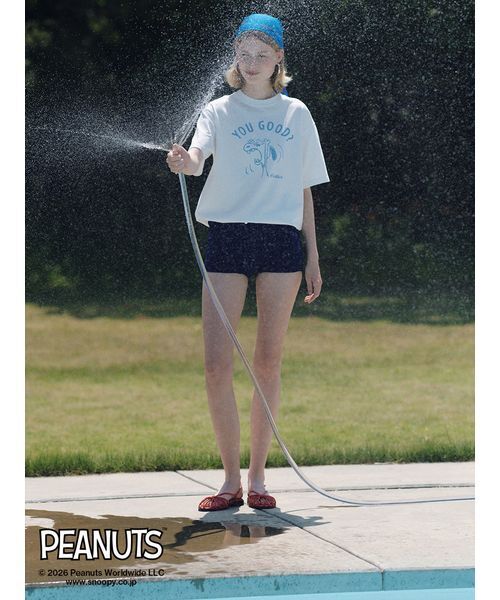 Mila Owen(ミラオーウェン)の「【PEANUTS】モチーフ総柄大判スカーフ(バンダナ/スカーフ・レディース・ブルー/ベージュ/ネイビー・F)」の5枚目の写真