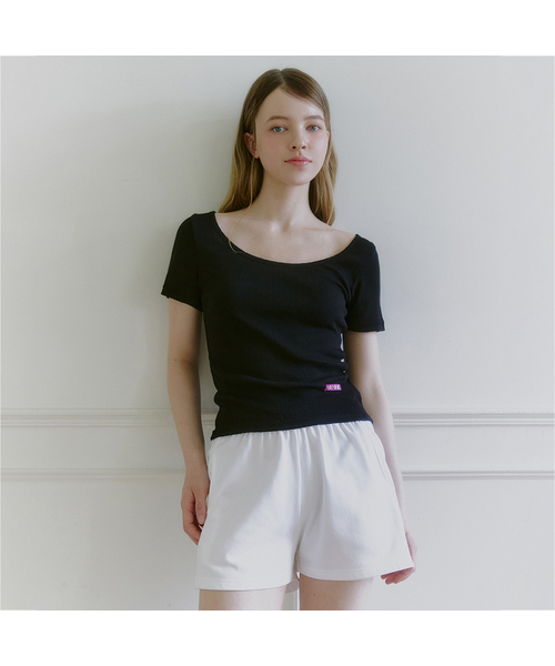 MICANE(ミケーネ)の「ミニョンワイドネックT(Tシャツ/カットソー・レディース・ライトグレー/スカイブルー/ブラック/アイボリー・1/2/4/3)」の3枚目の写真
