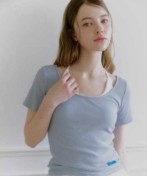 MICANE(ミケーネ)の「ミニョンワイドネックT(Tシャツ/カットソー・レディース・ライトグレー/スカイブルー/ブラック/アイボリー・1/2/4/3)」の5枚目の写真