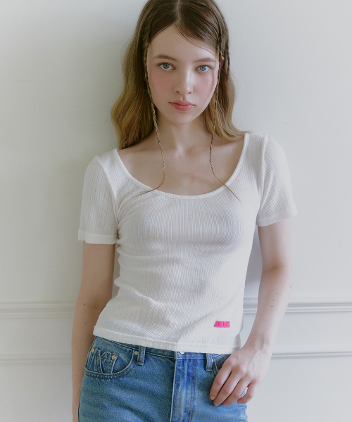 MICANE(ミケーネ)の「ミニョンワイドネックT(Tシャツ/カットソー・レディース・ライトグレー/スカイブルー/ブラック/アイボリー・1/2/4/3)」の9枚目の写真