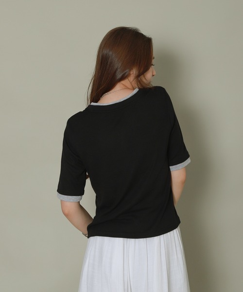 libelle more(リベル モア)の「配色ヘンリーネックレイヤードTシャツ(Tシャツ/カットソー・レディース・グリーン/オフホワイト/ブラック/杢グレー・M)」の8枚目の写真