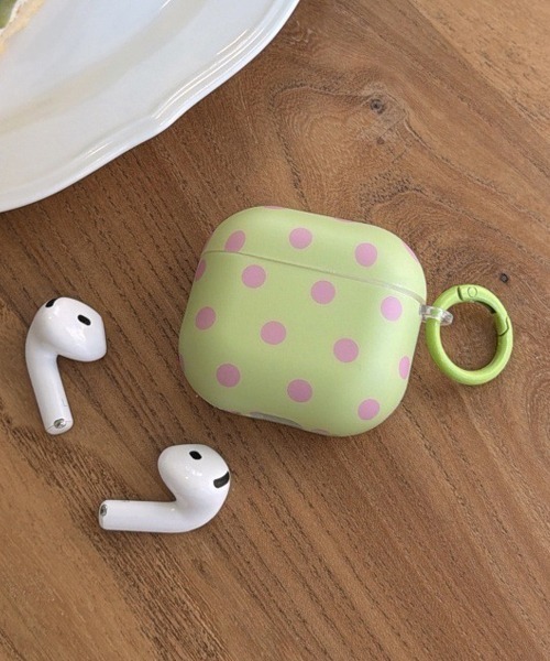 Fun & Daily(ファンアンドデイリー)の「Color Dot AirPods Case / エアポッズ4/プロ3(ヘッドフォン/イヤホン・レディース・オレンジ/グリーン/ブルー・A/B)」の2枚目の写真