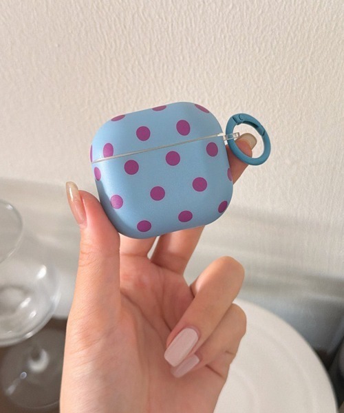 Fun & Daily(ファンアンドデイリー)の「Color Dot AirPods Case / エアポッズ4/プロ3(ヘッドフォン/イヤホン・レディース・オレンジ/グリーン/ブルー・A/B)」の10枚目の写真
