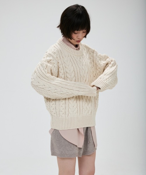 full/fill.(フルフィル)の「cable wide knit / ケーブルワイドニット(ニット/セーター・レディース・ブラウン/アイボリー・FREE)」の4枚目の写真