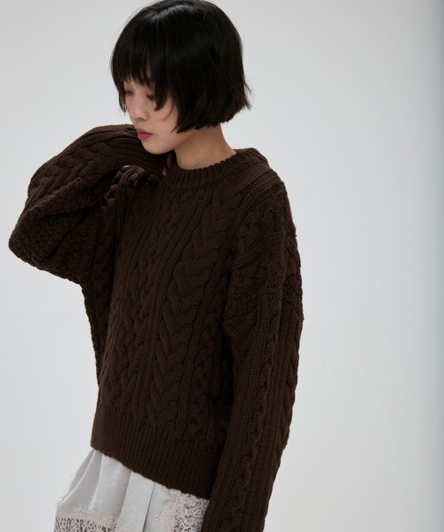 full/fill.(フルフィル)の「cable wide knit / ケーブルワイドニット(ニット/セーター・レディース・ブラウン/アイボリー・FREE)」の15枚目の写真