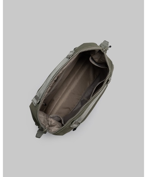Topologie(トポロジー)の「Explorer Tote Medium(トートバッグ・レディース・モスグリーン系/ブラック・ONE SIZE)」の10枚目の写真
