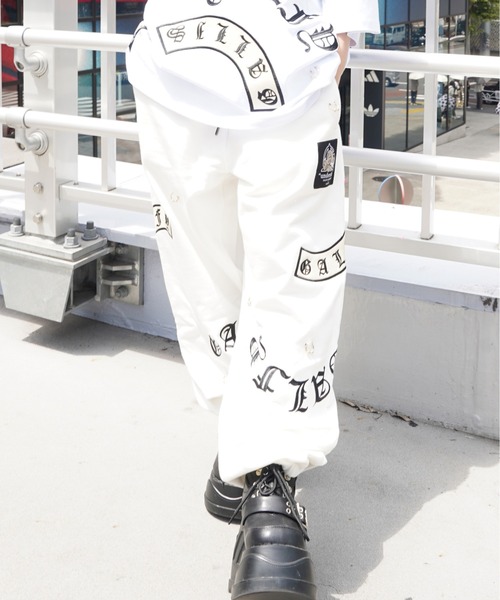 GALFY（ガルフィー）の「【別注】GA×GALFY-闇落ちピアススウェットパンツ（スウェットパンツ・メンズ・ホワイト/ブラック・L/XL）」の4枚目の写真