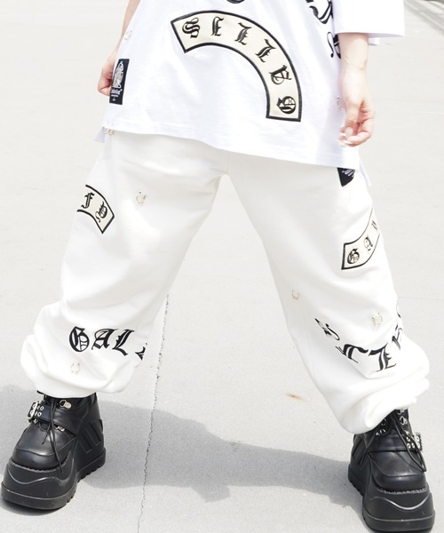 GALFY（ガルフィー）の「【別注】GA×GALFY-闇落ちピアススウェットパンツ（スウェットパンツ・メンズ・ホワイト/ブラック・L/XL）」の6枚目の写真