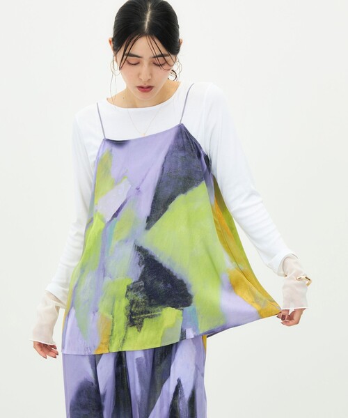 NOLLEY’S(ノーリーズ)の「《セットアップ対応》ウォッシャブルDEVEAUXペイント柄両前キャミ(シャツ/ブラウス・レディース・パープル系その他・38)」の4枚目の写真