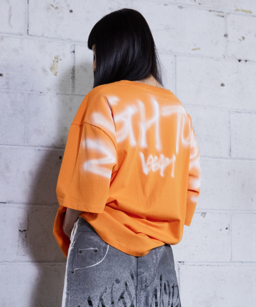 NIGHTWORKDEPT(ナイトワークデプト)の「N.W.D Spray T-shirt_Orange(Tシャツ/カットソー・レディース・その他・MEDIUM/SMALL)」の3枚目の写真