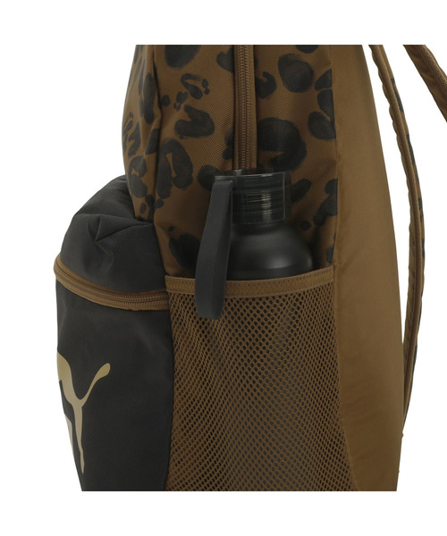 PUMA(プーマ)の「PUMA プーマ ユニセックス プーマ フェーズ AOP バックパック 22L(バックパック/リュック・メンズ・ブラック系その他3/ブラック系/ピンク系その他2・フリー)」の14枚目の写真