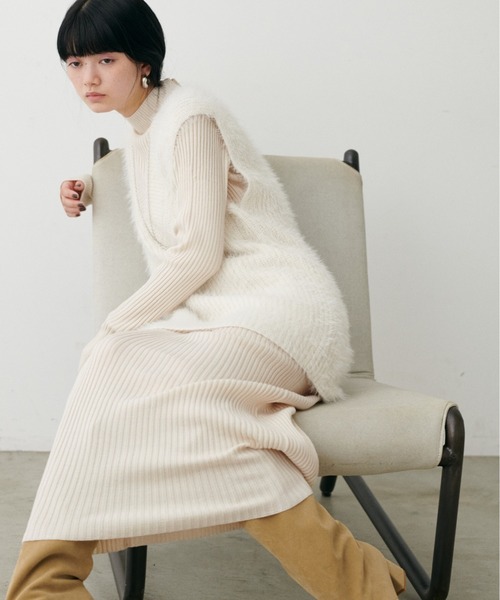 LARUTA(ラルータ)の「【LARUTA】リブニットワンピース×フェザーベストセット(ワンピース・レディース・その他3/チャコールグレー/ブラック/その他2/その他1/その他4/オフホワイト/ダークブラウン・FREE)」の13枚目の写真