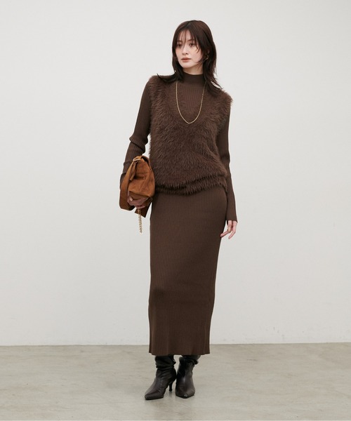 LARUTA(ラルータ)の「【LARUTA】リブニットワンピース×フェザーベストセット(ワンピース・レディース・その他3/チャコールグレー/ブラック/その他2/その他1/その他4/オフホワイト/ダークブラウン・FREE)」の18枚目の写真