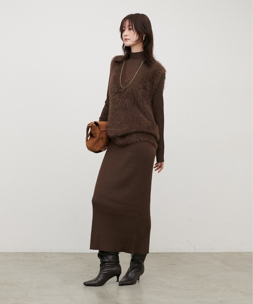 LARUTA(ラルータ)の「【LARUTA】リブニットワンピース×フェザーベストセット(ワンピース・レディース・その他3/チャコールグレー/ブラック/その他2/その他1/その他4/オフホワイト/ダークブラウン・FREE)」の19枚目の写真