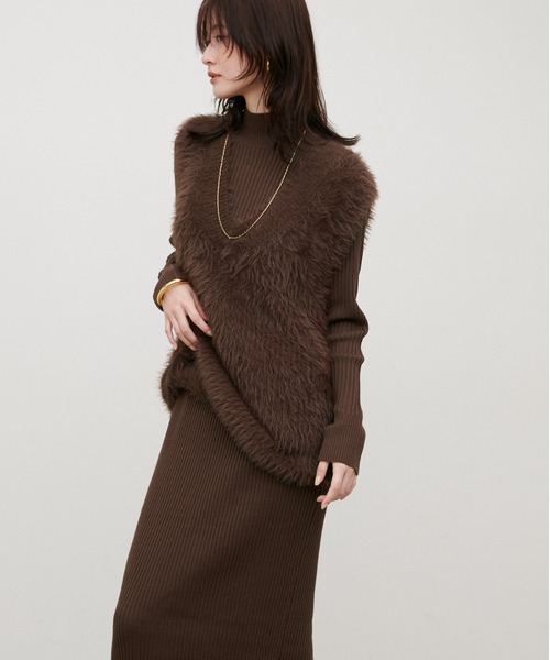 LARUTA(ラルータ)の「【LARUTA】リブニットワンピース×フェザーベストセット(ワンピース・レディース・その他3/チャコールグレー/ブラック/その他2/その他1/その他4/オフホワイト/ダークブラウン・FREE)」の22枚目の写真