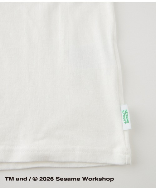 JEANS FACTORY （ジーンズファクトリー）の「【WEB限定】[SESAME STREET/セサミストリート] クッキーモンスター フォトプリントロンT（Tシャツ/カットソー・レディース・ピンク/オフホワイト/チャコールグレー・M/L）」の7枚目の写真