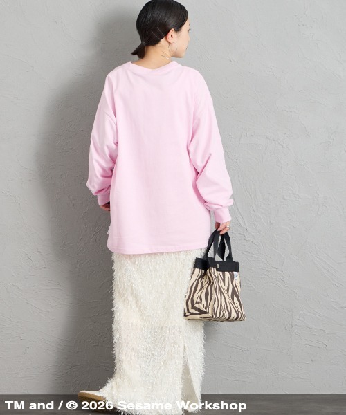 JEANS FACTORY （ジーンズファクトリー）の「【WEB限定】[SESAME STREET/セサミストリート] クッキーモンスター フォトプリントロンT（Tシャツ/カットソー・レディース・ピンク/オフホワイト/チャコールグレー・M/L）」の12枚目の写真