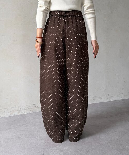 Thevon(ゼボン)の「ドット柄ワイドデニムパンツ(デニムパンツ・レディース・ブラック/ブラウン/オフホワイト・FREE)」の21枚目の写真
