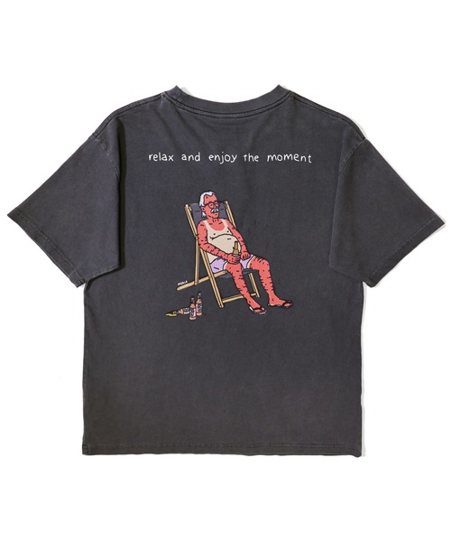 BROTHER MERLE(ブラザー マール)の「RSC×BROTHER MERLE / 日焼けすぎ オジサン T-SHIRT(M4)(Tシャツ/カットソー・メンズ・チャコールグレー/カーキ・MEDIUM/X-LARGE/LARGE)」の2枚目の写真