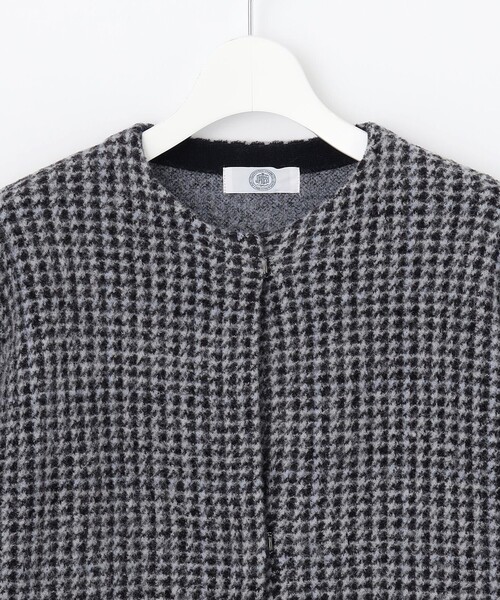 J.PRESS（ジェイプレス）の「【季節の変わり目に】KNIT OUTER（ニット/セーター・レディース・ライトグレー系3/ブラウン系3・T13/T15）」の9枚目の写真