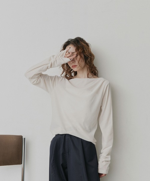 ad thie(アドティエ)の「シアーベロア ボートネック ドレープ トップス(Tシャツ/カットソー・レディース・ブラック/ライトブルー/アイボリー/ブラウン・FREE)」の20枚目の写真