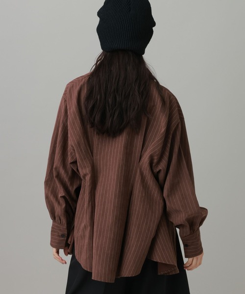 LAKOLE(ラコレ)の「ピーチ起毛ストライプタックシャツ / 1057545(シャツ/ブラウス・レディース・ベージュ/ブラウン/サックスブルー・FREE)」の8枚目の写真