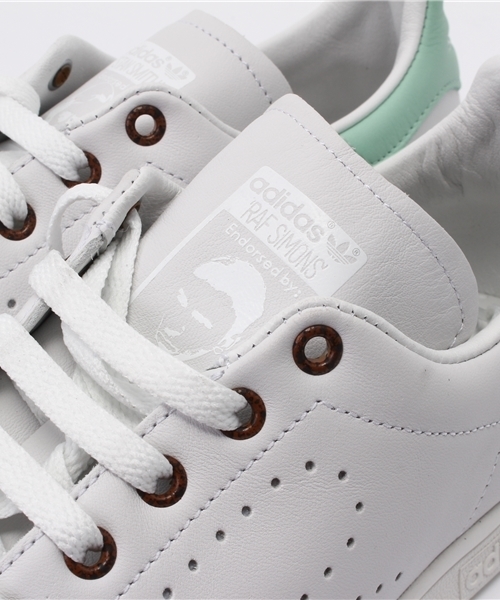 adidas by RAF SIMONS（アディダスバイラフシモンズ）の「ADIDAS×RAF SIMONS(アディダス×ラフ シモンズ) STAN SMITH / AQ2642（スニーカー・メンズ・ホワイト系その他・28/26/27）」の5枚目の写真