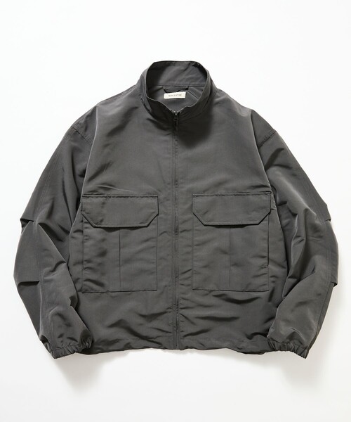 FREAK'S STORE(フリークスストア)の「限定展開 ナイロン ダブルポケット スタンドカラー ブルゾン(ブルゾン・メンズ・オリーブ/ネイビー/ブラック/チャコールグレー・LARGE/MEDIUM/SMALL)」の5枚目の写真
