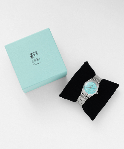 VAGUE WATCH CO.(ヴォーグウォッチカンパニー)の「VAGUE WATCH CO. Every-One Blue with HIGHSNOBIETY(アナログ腕時計・レディース・シルバー・FREE)」の3枚目の写真