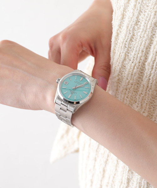 VAGUE WATCH CO.(ヴォーグウォッチカンパニー)の「VAGUE WATCH CO. Every-One Blue with HIGHSNOBIETY(アナログ腕時計・レディース・シルバー・FREE)」の8枚目の写真