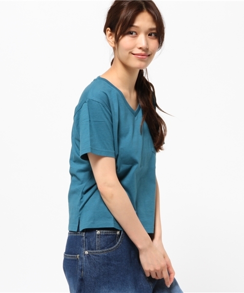 WEGO（ウィゴー）の「WEGO/USAコットンVネックTシャツ（Tシャツ/カットソー・レディース・キャメル/ホワイト/ブラック/ネイビー/杢グレー/イエロー/ピンク/レッド系その他/ホワイト系その他/パープル/ダークグリーン・LARGE/MEDIUM）」の18枚目の写真