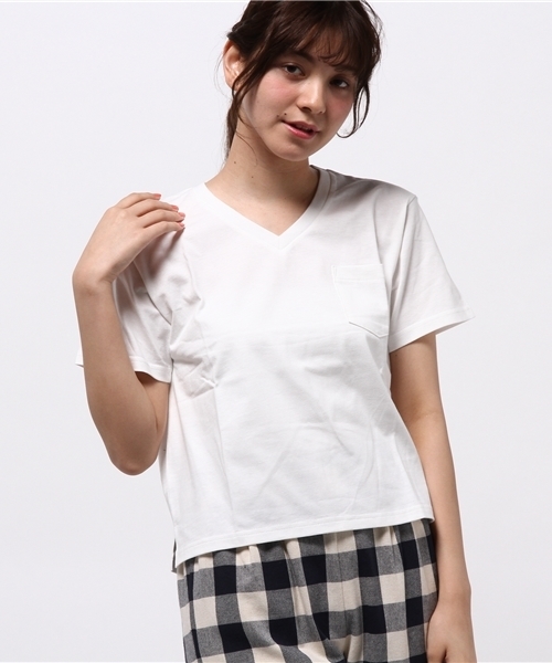 WEGO（ウィゴー）の「WEGO/USAコットンVネックTシャツ（Tシャツ/カットソー・レディース・キャメル/ホワイト/ブラック/ネイビー/杢グレー/イエロー/ピンク/レッド系その他/ホワイト系その他/パープル/ダークグリーン・LARGE/MEDIUM）」の17枚目の写真