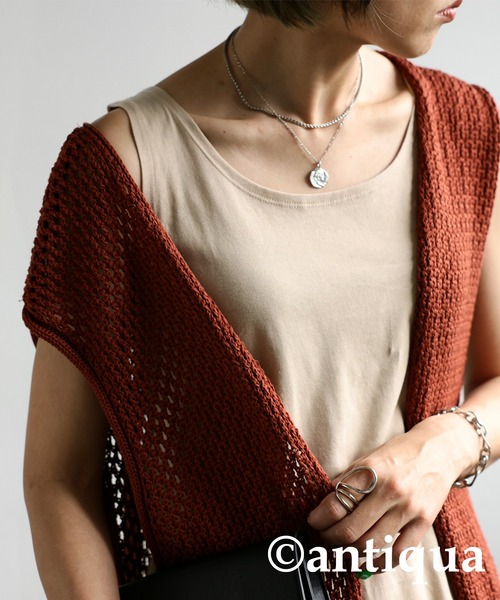 antiqua（アンティカ）の「コットン100%シンプルタンクトップ（タンクトップ・レディース・ブラック/グリーン/ピンク/チャコールグレー/グレー/パープル/ネイビー/マスタード/オフホワイト/ライトカーキ/ライトグレー/レンガ/ベージュ/ブラウン/ライム/ベージュ系その他/パープル系その他/ブルー系その他/ブラウン系その他/オートミール・M/L）」の8枚目の写真