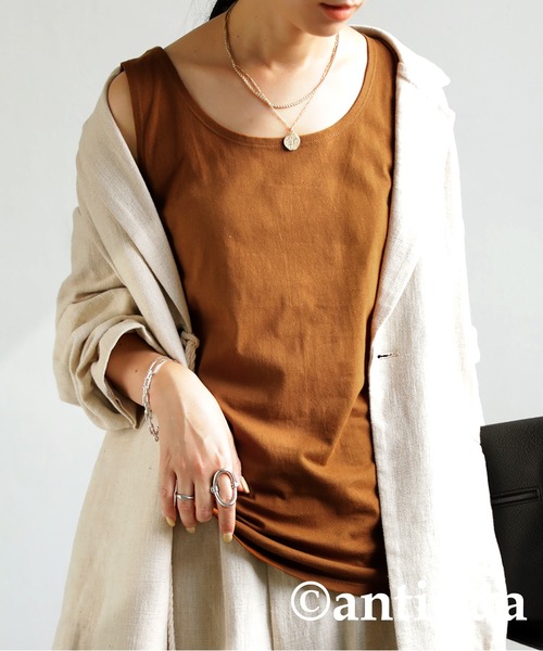 antiqua（アンティカ）の「コットン100%シンプルタンクトップ（タンクトップ・レディース・ブラック/グリーン/ピンク/チャコールグレー/グレー/パープル/ネイビー/マスタード/オフホワイト/ライトカーキ/ライトグレー/レンガ/ベージュ/ブラウン/ライム/ベージュ系その他/パープル系その他/ブルー系その他/ブラウン系その他/オートミール・M/L）」の7枚目の写真