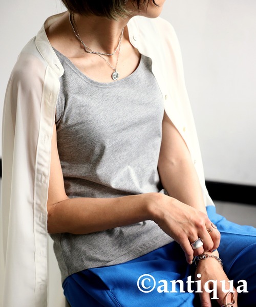 antiqua（アンティカ）の「コットン100%シンプルタンクトップ（タンクトップ・レディース・ブラック/グリーン/ピンク/チャコールグレー/グレー/パープル/ネイビー/マスタード/オフホワイト/ライトカーキ/ライトグレー/レンガ/ベージュ/ブラウン/ライム/ベージュ系その他/パープル系その他/ブルー系その他/ブラウン系その他/オートミール・M/L）」の5枚目の写真
