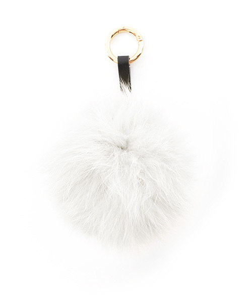 Luz Llena (NEY)(ラズレナニー)の「リアルフォックスファー・キーチャーム(チャーム・レディース・ブラック/ホワイト/グレー/ベージュ・フリ-)」の1枚目の写真