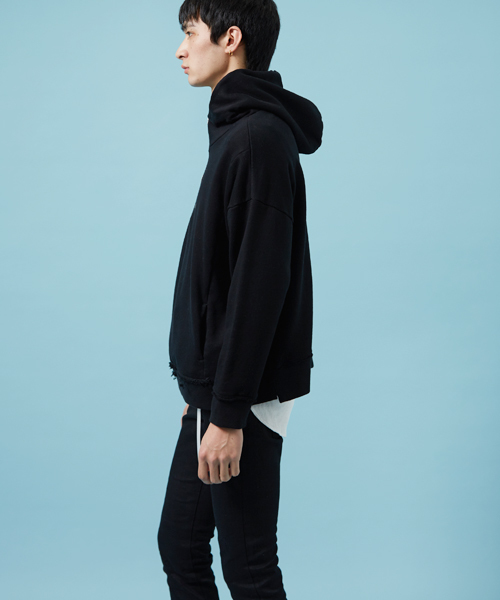 STUDIOUS（ステュディオス）の「【STUDIOUS】ガーメントダイハーフジップパーカー（パーカー・メンズ・ブラック/グレー・2/1）」の11枚目の写真