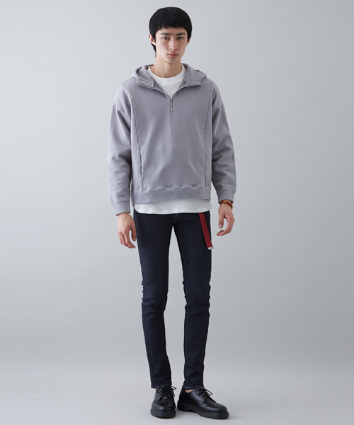 STUDIOUS（ステュディオス）の「【STUDIOUS】ガーメントダイハーフジップパーカー（パーカー・メンズ・ブラック/グレー・2/1）」の13枚目の写真
