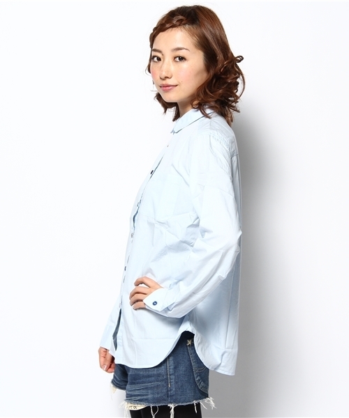 WEGO(ウィゴー)の「カラフルボタンLSシャツ(シャツ/ブラウス・レディース・オフホワイト/サックスブルー/ネイビー/ライトピンク・FREE)」の5枚目の写真