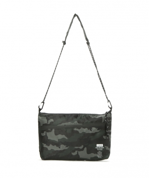 GLOBAL WORK(グローバルワーク)の「ナイロン2WAYサコッシュ/766069(ショルダーバッグ・メンズ・ホワイト/ブラック/ネイビー/イエロー/オレンジ/カーキ・FREE)」の4枚目の写真