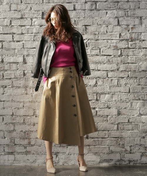 Andemiu（アンデミュウ）の「Ｆレザーライダースジャケット785905（ライダースジャケット・レディース・ブラック/ベージュ/アイボリー・MEDIUM/SMALL）」の9枚目の写真