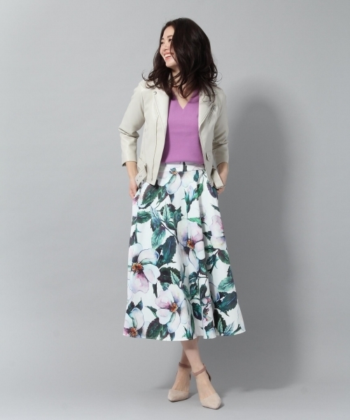 Andemiu（アンデミュウ）の「Ｆレザーライダースジャケット785905（ライダースジャケット・レディース・ブラック/ベージュ/アイボリー・MEDIUM/SMALL）」の11枚目の写真