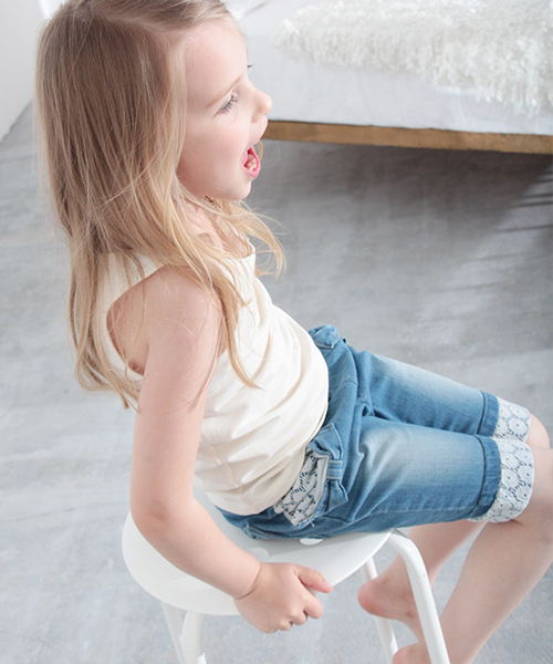 Rora(ローラ)の「キャンディ スキニー(デニムパンツ・キッズ・ワンウォッシュ・90cm/110cm/130cm/100cm/120cm/140cm/150cm)」の9枚目の写真